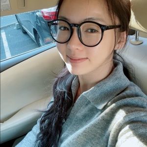 Meet your Posher, Yuna